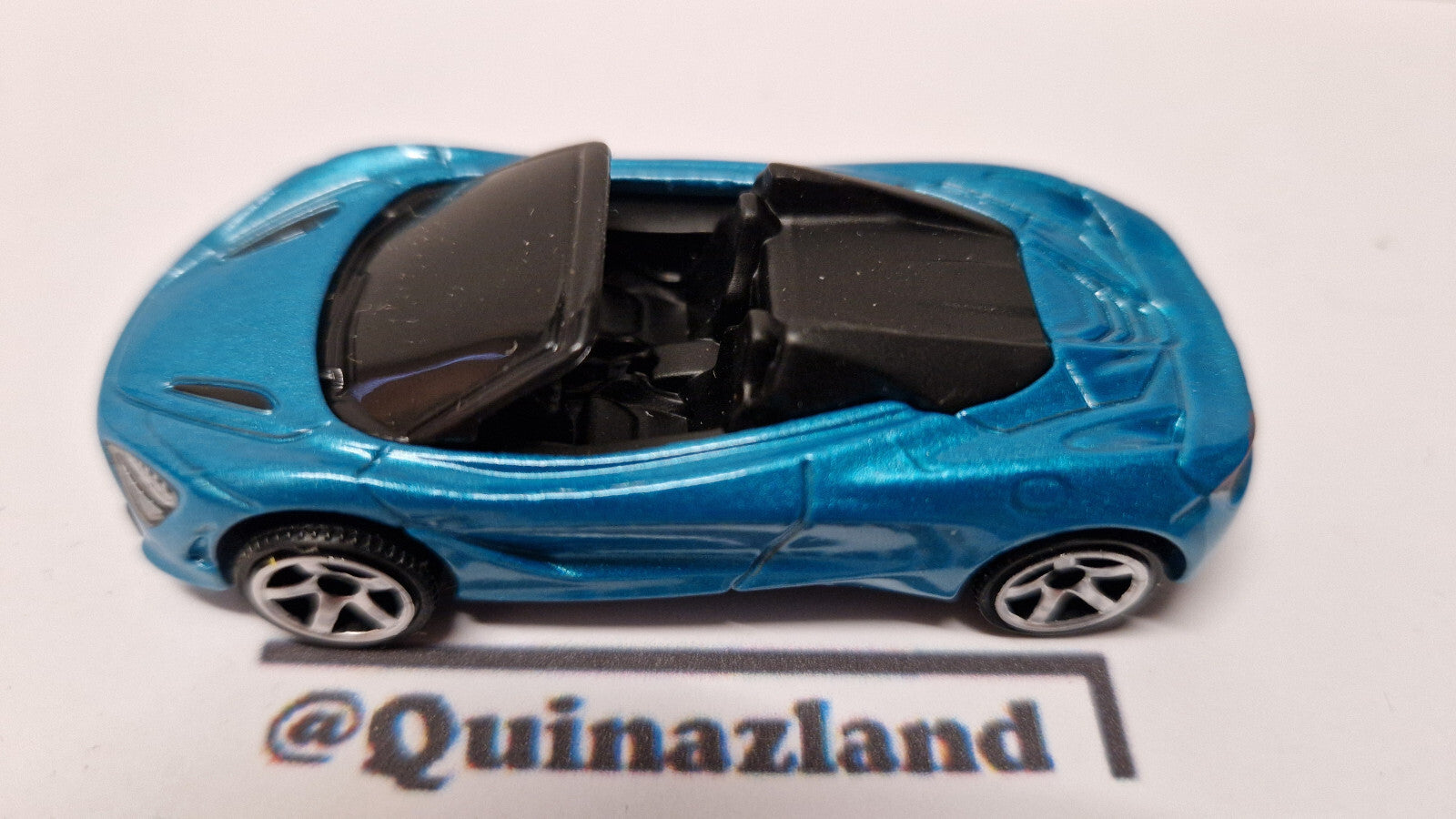 Matchbox  McLaren 720s Spider 2021 -020  (A33)