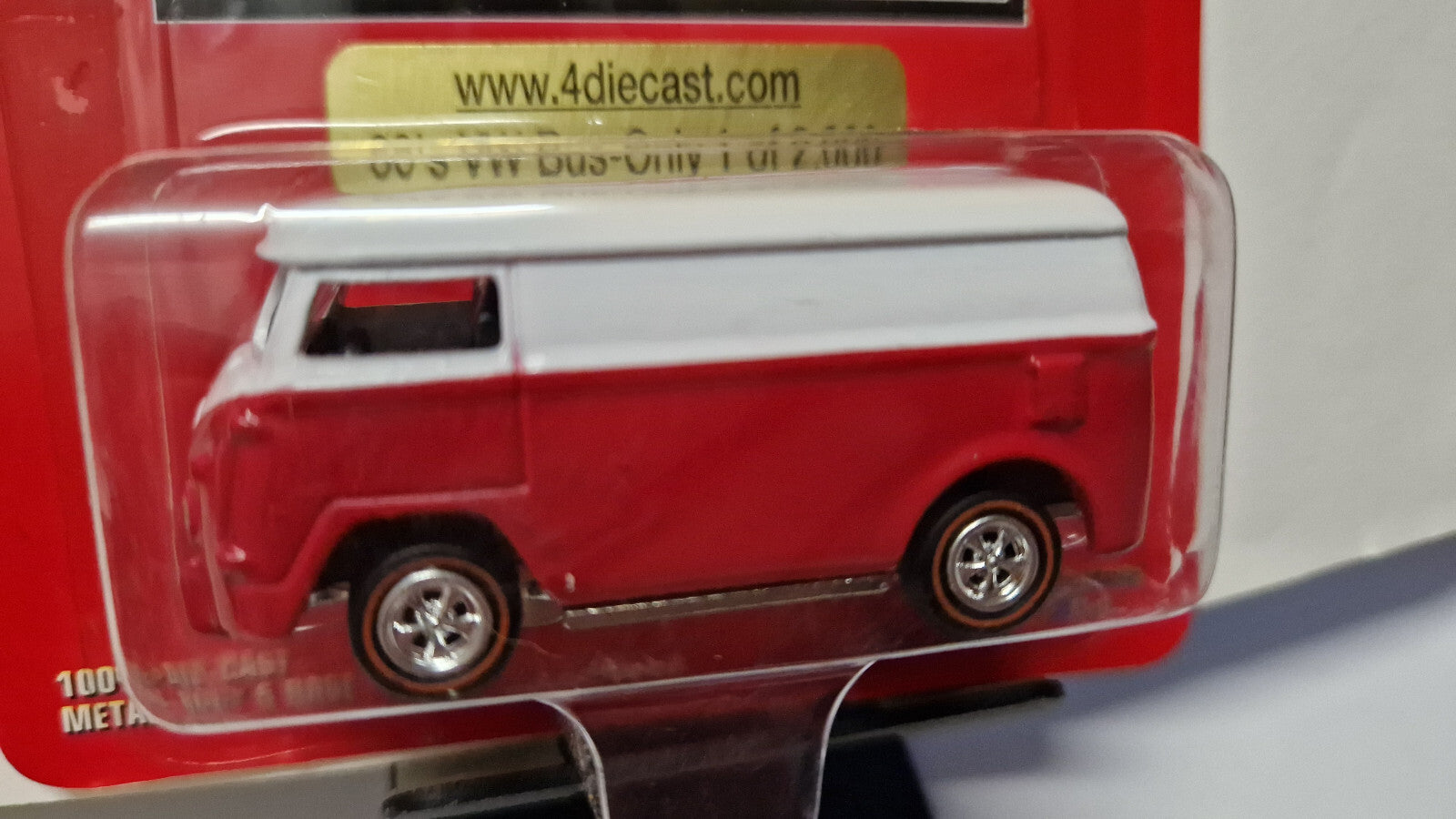 Johnny Lightning Spécial edition 69's volkswagen bus    (CP02)
