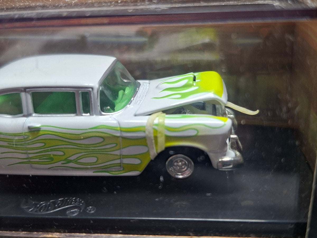 Hot Wheels 2000 cool collectible  1955 chevy bel-air voir élastiques  (NG13)