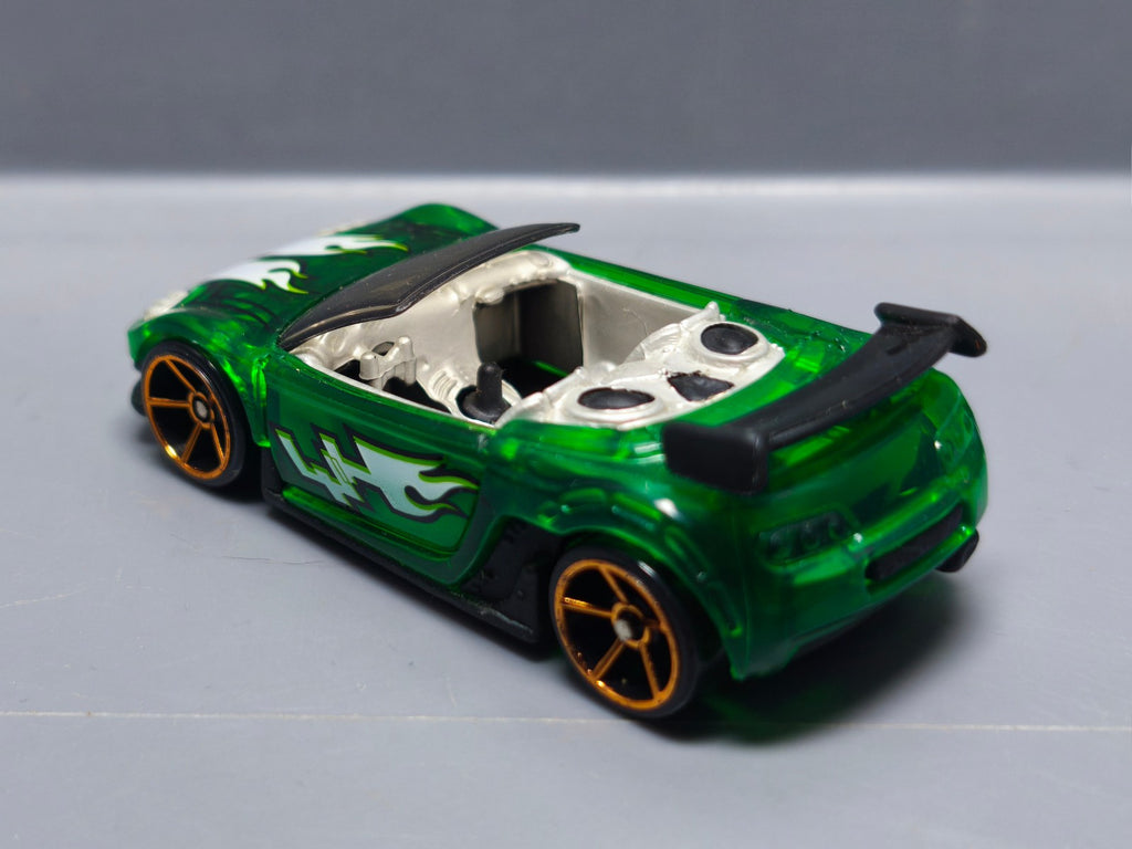 Hot Wheels Trak-tune 2006-143 (A17)