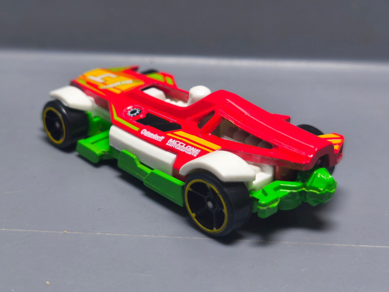 Hot Wheels Med-evil 2014 multipack   (A09)