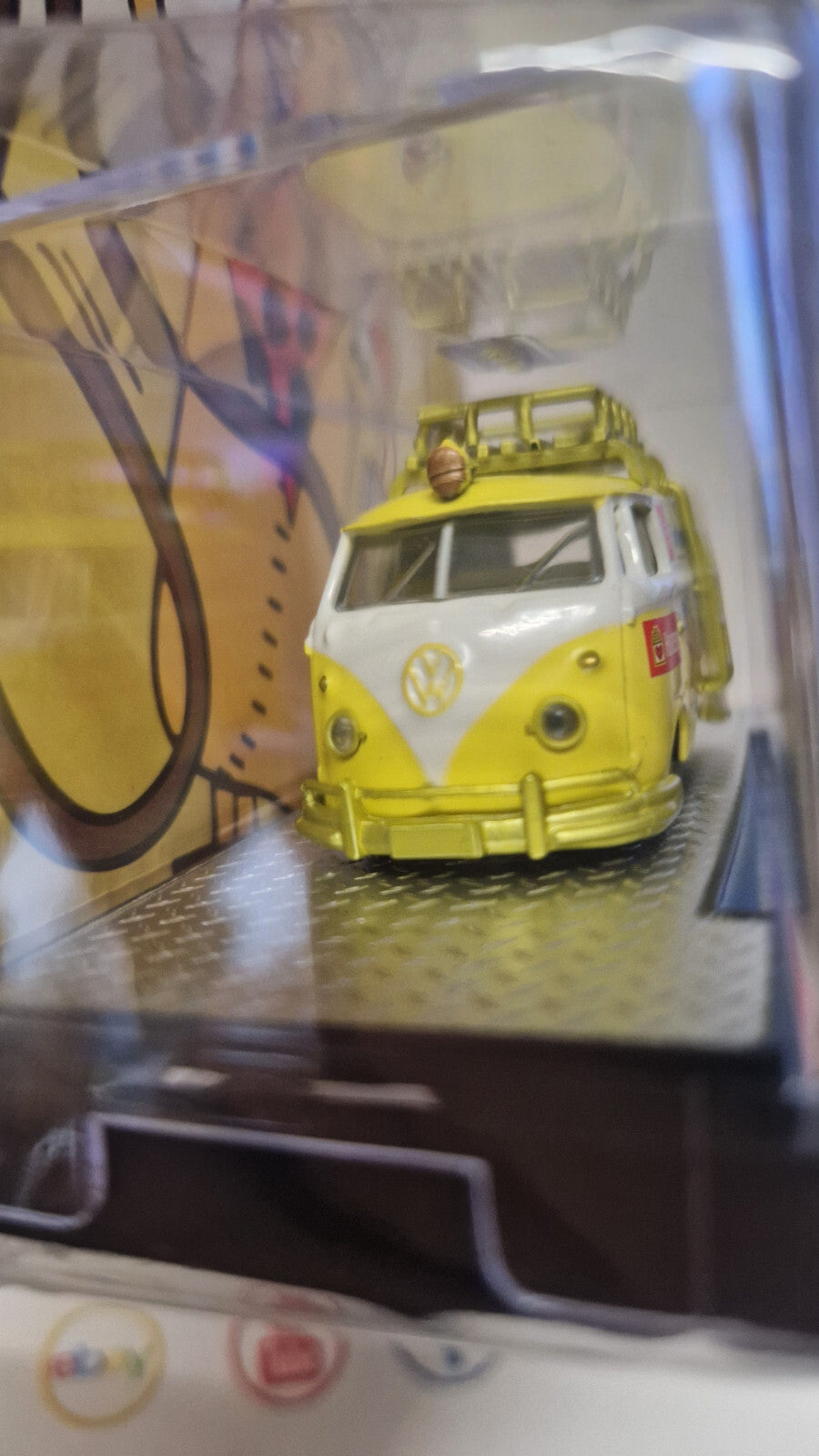 M2 Machines Hostess Twinkies 1960 Volkswagen Delivery Van Chase 750 (NG74)