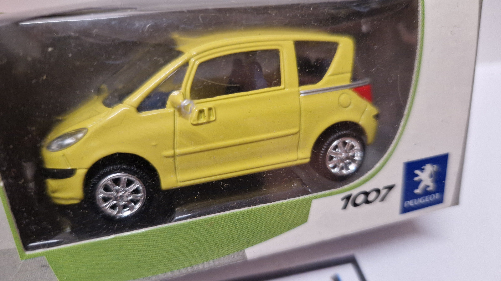 Norev Peugeot 1007 ⚠️ bulle fendue  (NP04)