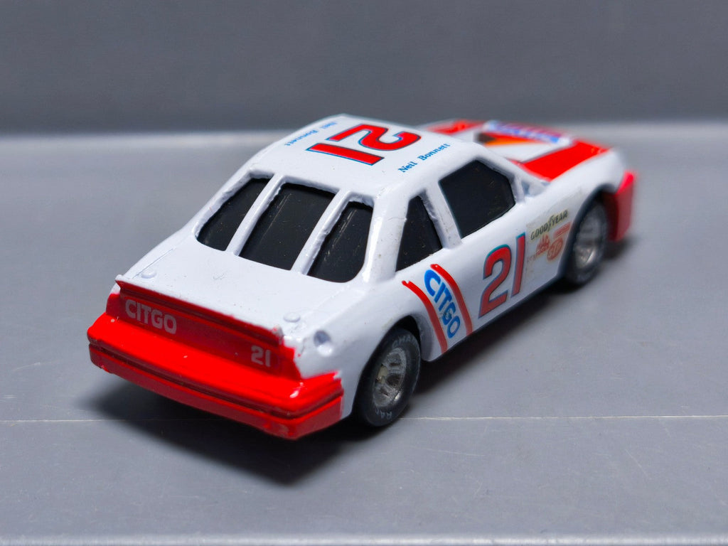 Racing champions  stock car Ford thunderbird Neil bonnett (A08)