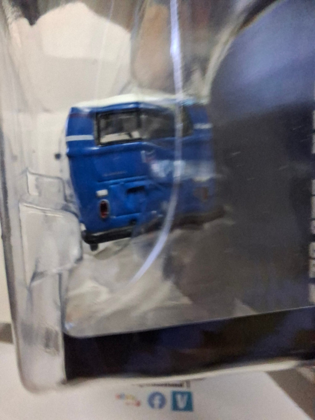 Greenlight Anniversary Collection series 17 1968 Volkswagen Type 2 Panel  (NG13)