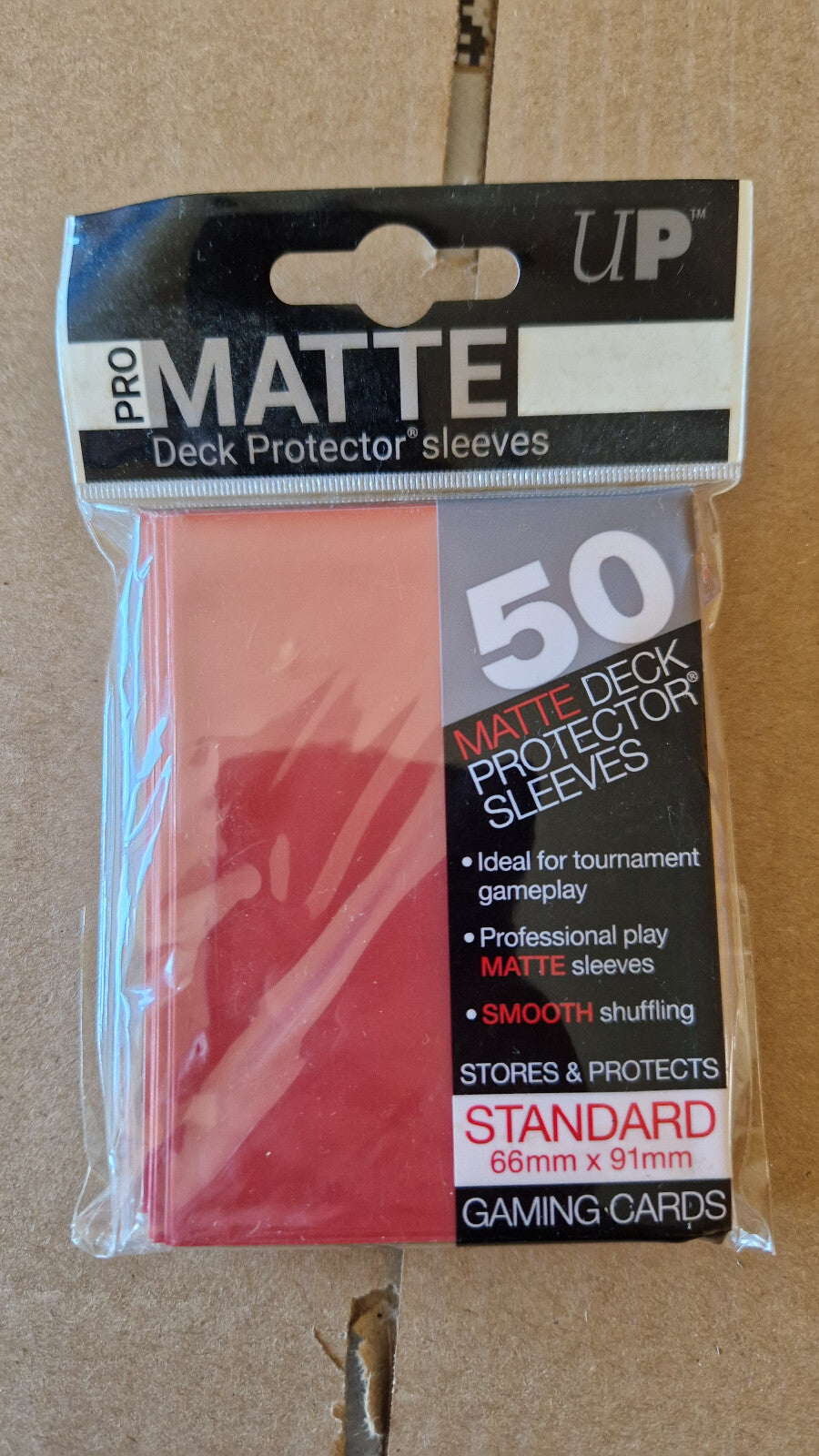 Ultra Pro Standard Pro Matte 11*50 Sleeves 66mm X 91mm couleur rouge