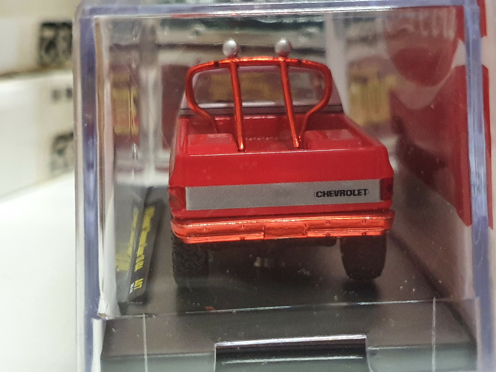 M2 Machines Coca Cola Chase Coke 1973 Chevrolet Cheyenne Super 10 4X4 (NG04)