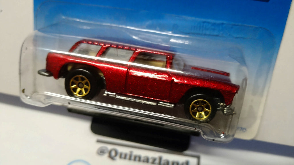 hot wheels Chevy Nomad Collector 502 (NP24)
