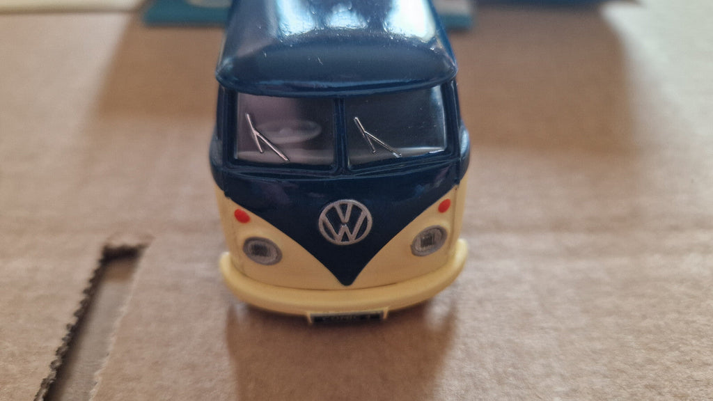 Corgi 1/43 Comic classics the skipper Volkswagen van  (CT05)