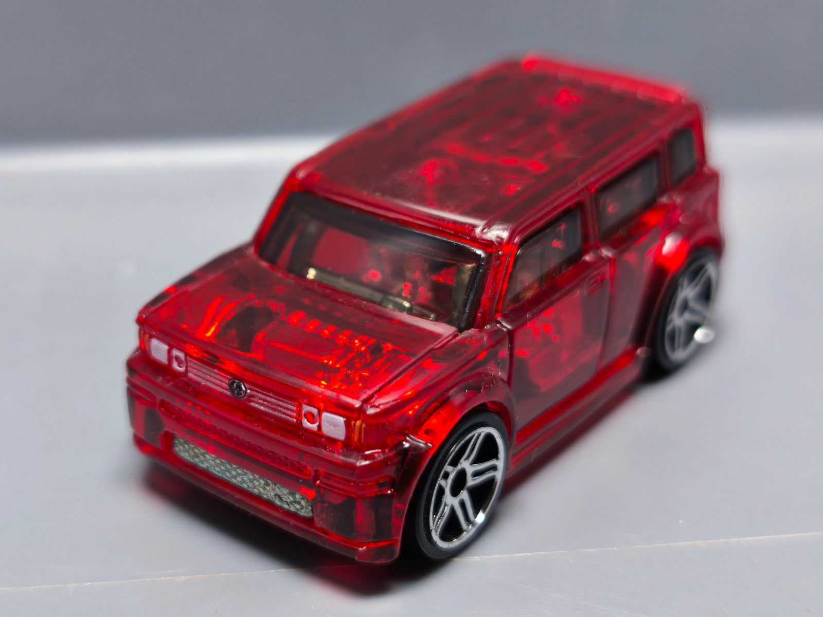 Hot Wheels Scion xb 2005-053 (A21)