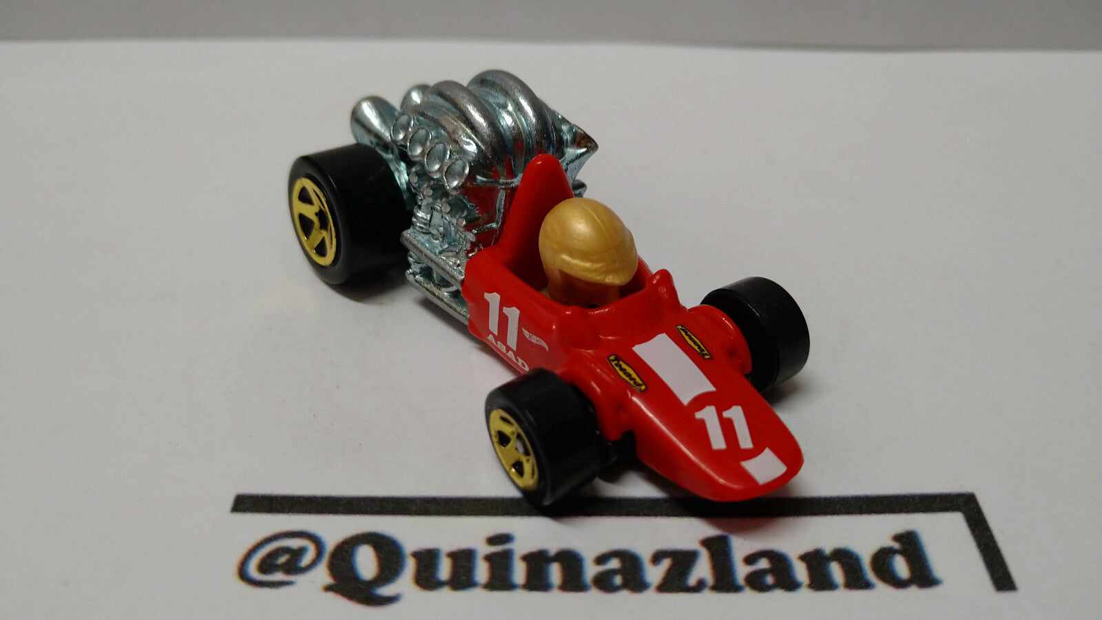 Hot Wheels Head starter 2017-145  (A16)