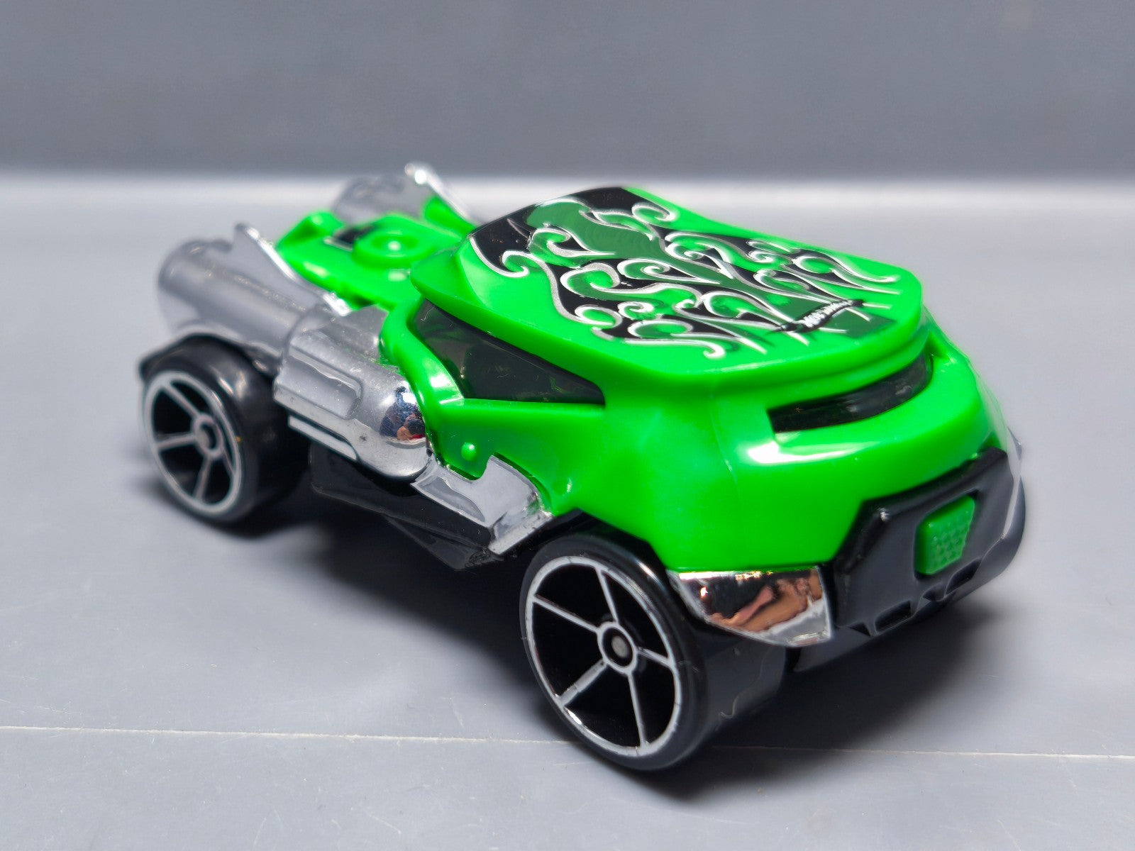 Hot wheels Shell shock  2011-235 (A08)