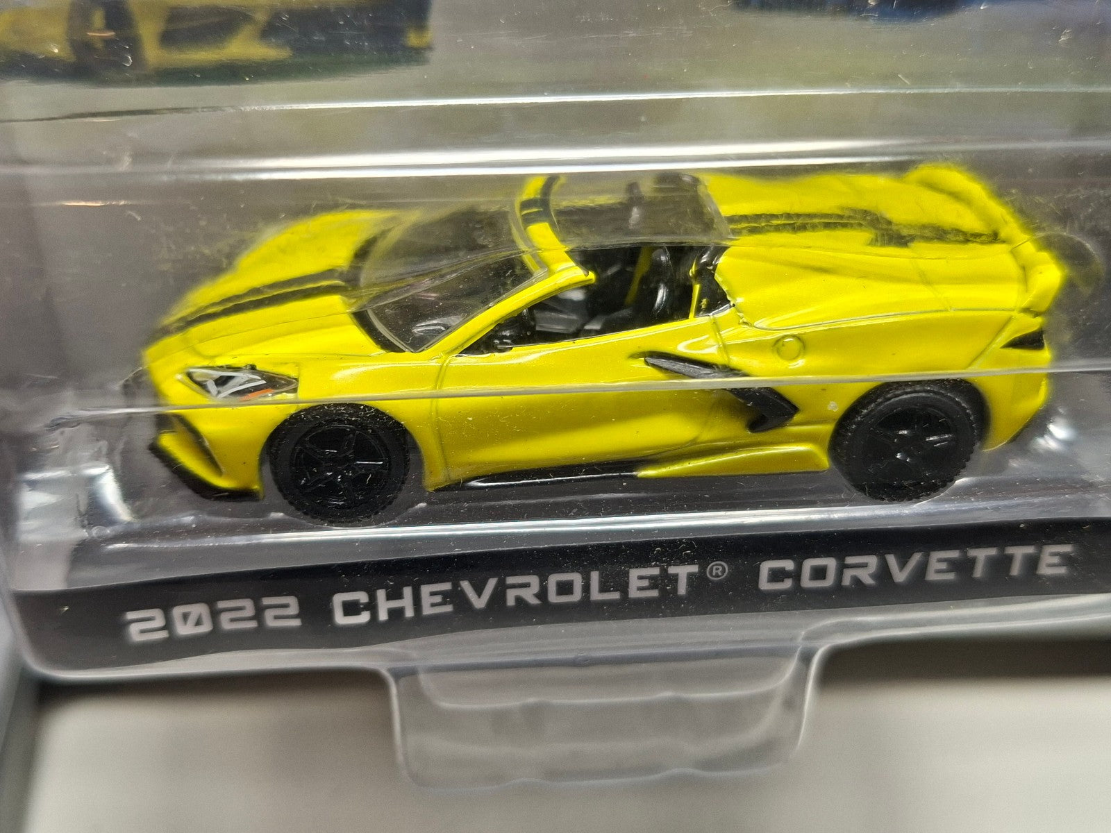 Greenlight 2022 Chevrolet Corvette Convertilble in Accelerate Yellow  (NG11)
