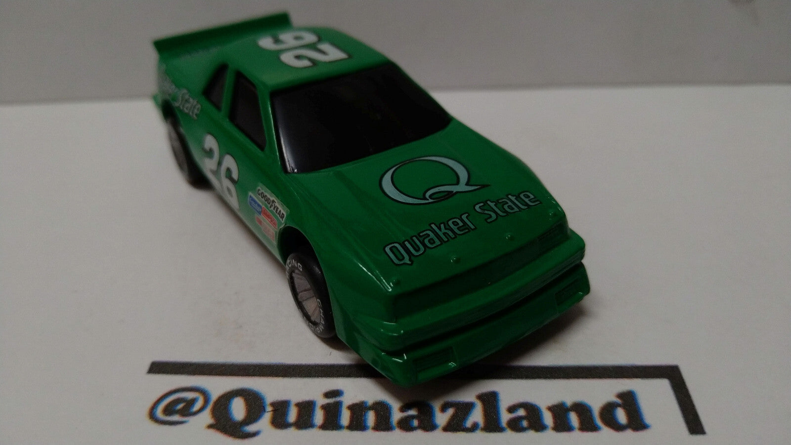 Racing champions Roaring racers real engine sounds Buick quaker state    (A10)
