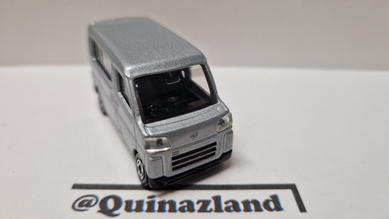 Tomica 2022 regular Daihatsu hijet 1/55   (CP05)