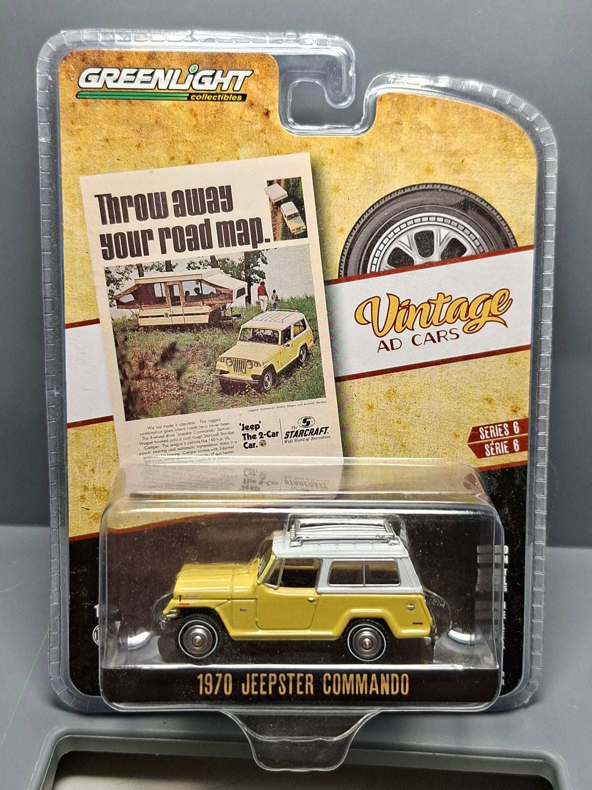 Greenlight Vintage ad cars 1970 Jeepster Commando  (NG62)