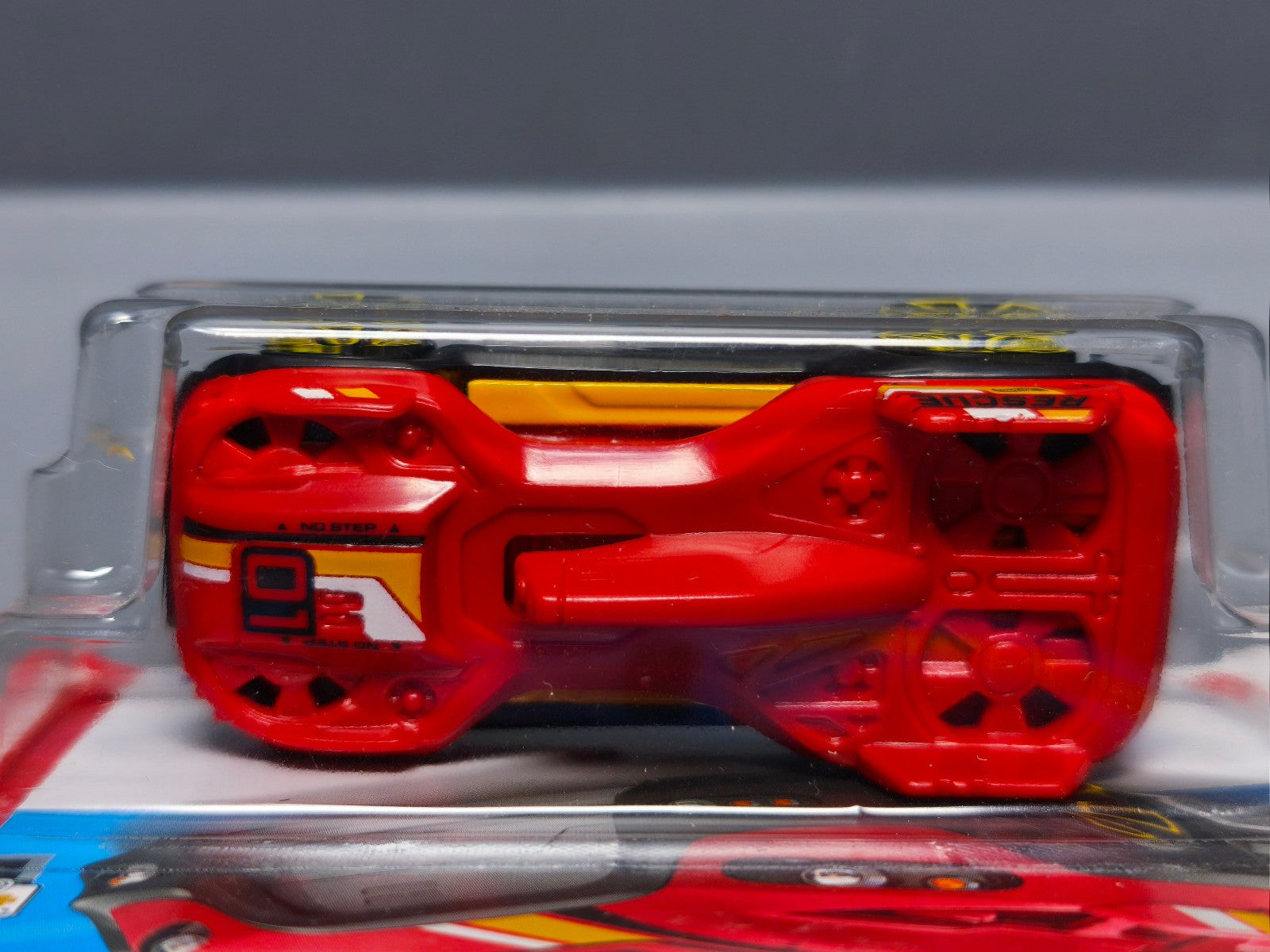 Hot Wheels Drone Duty 2022-239  (NP18)