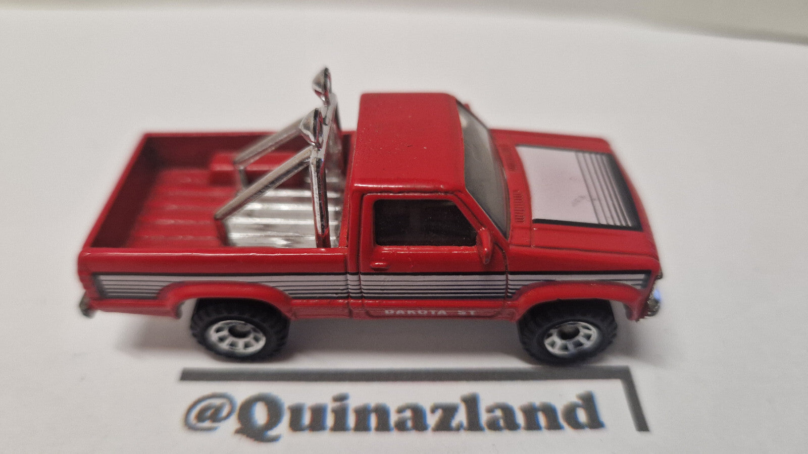 Matchbox Dodge Dakota version barres chromes   (A18)
