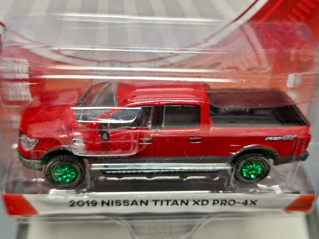 Greenlight Tokyo torque 2019 Nissan titan XD pro 4x Chase (NG46)