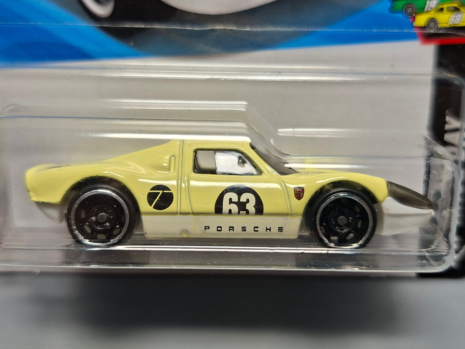 Hot Wheels Porsche 904 carrera GTS 2025-100   (NP04)