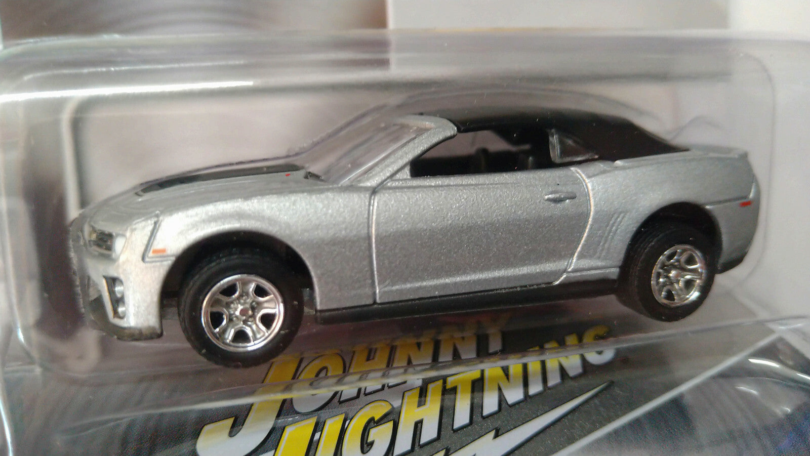 Johnny  Lightning Storage Tin 2012 Chevrolet Camaro ZL1 Convertible  (NG02)