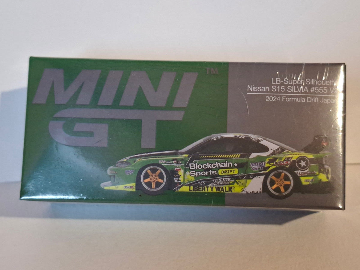 Mini GT 2024 Nissan Silvia S15LB-Super Silhouette #555 V2 Formula n° 823 (NP16)