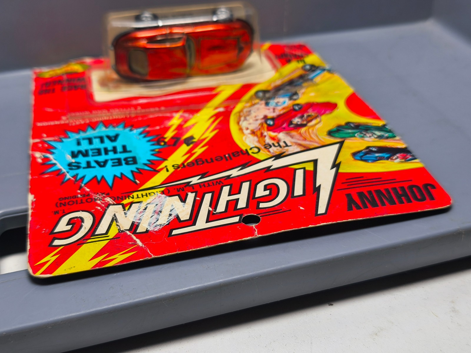 Johnny Lightning 1969 tropper Custom Jaguar XKE  (NG80)