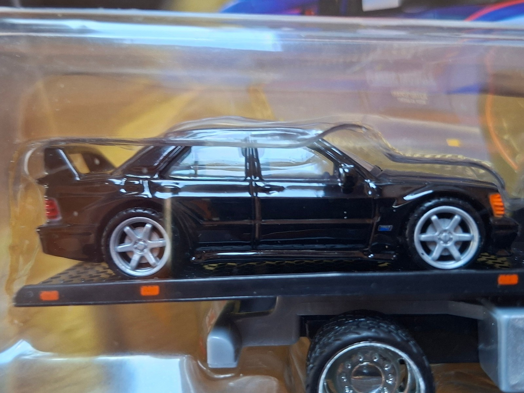 Maisto Design International Durastar Flatbed / 1990 Mercedes-Benz 190E (C6)