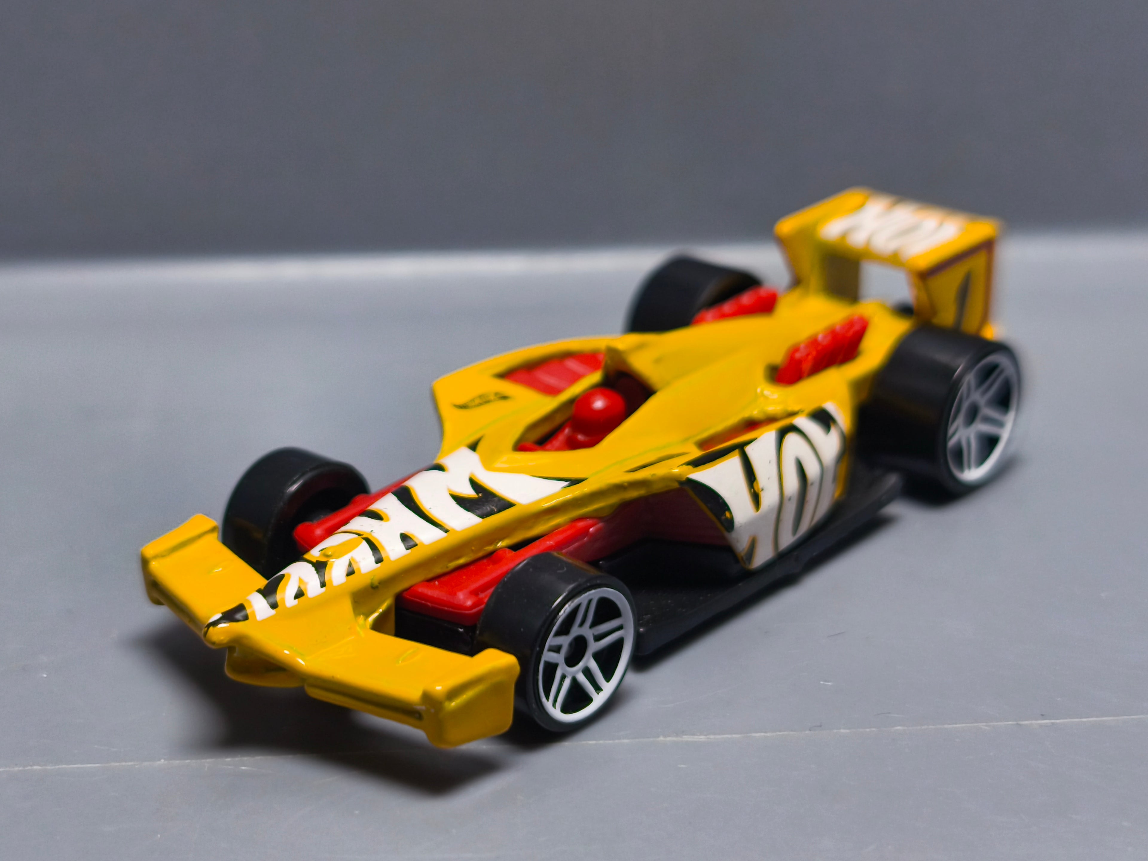 Hot Wheels 2017 mainline 148 Winning formula (A06)