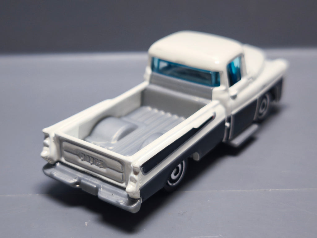 Matchbox  Dodge sweptside pickup  (A33)