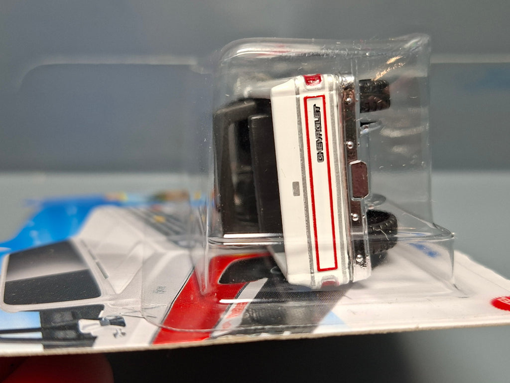 Hot Wheels '75 Chevy blazer custom   2025-115 (NP39)