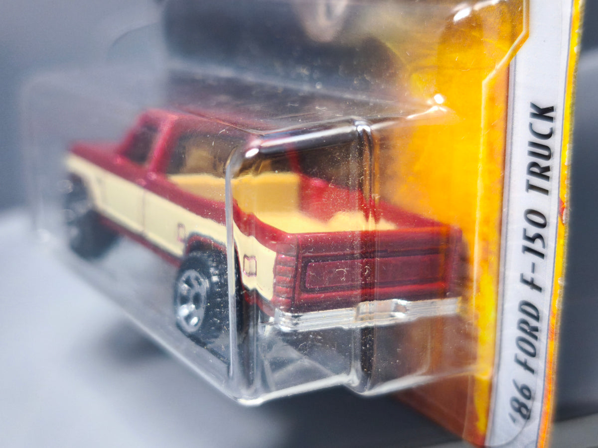 Matchbox 2022 Jurassic World dominion '86 Ford F-150 truck   (NP12)