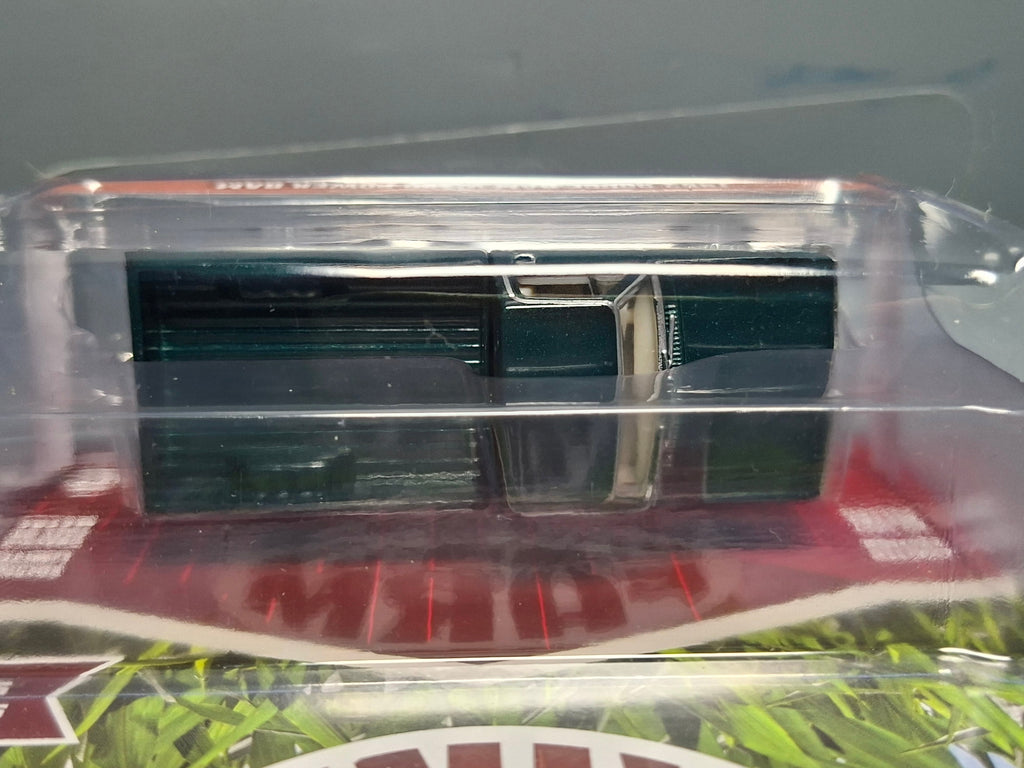 Greenlight  2024 Down ont 1/64 2024 Down on the Farm Series 9 1982 Dodge Ram W250 Power Ram in Seaspray Green (NG52)