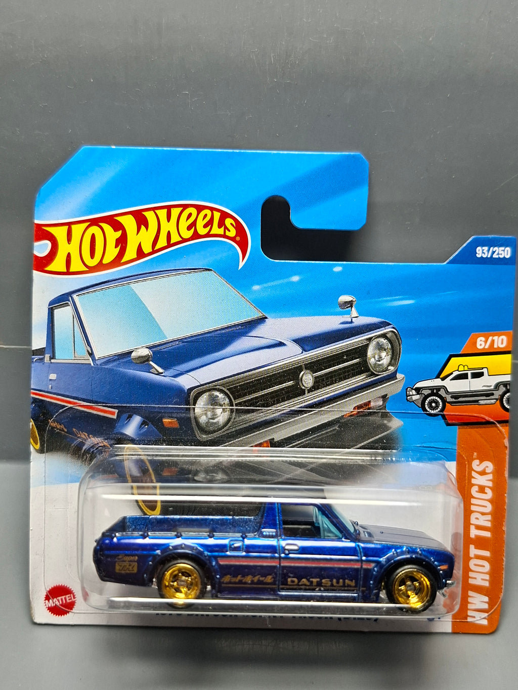 Hot Wheels 1975 datsun Sunny truck (B120) $TH 2025-093     (NP17)