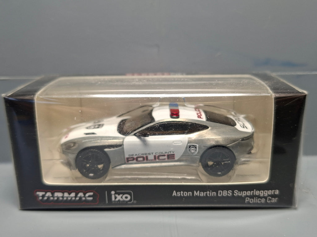 Tarmac 1/64 Aston Martin DBS Superleggera Police Car Chase  (NP18)