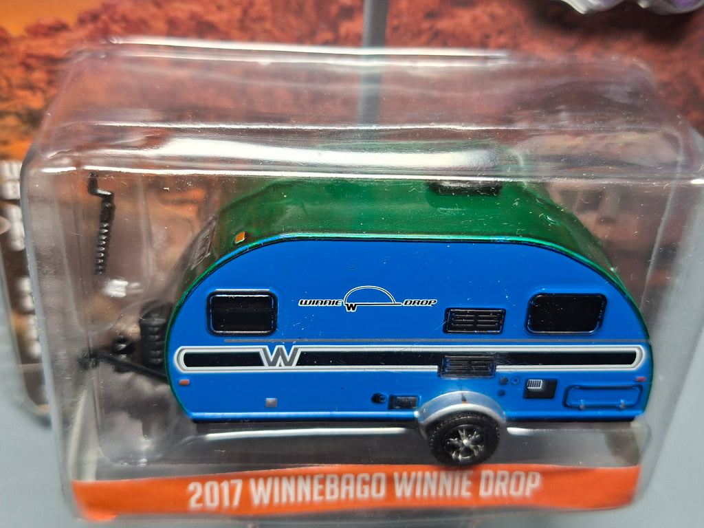 Greenlight Hitched Homes 2017 Winnebago Winnie Drop  Chase (NG01)