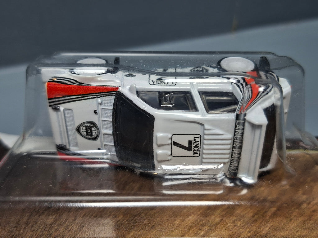 Hot Wheels Thrill Climbers Lancia Delta S4 (NG01)