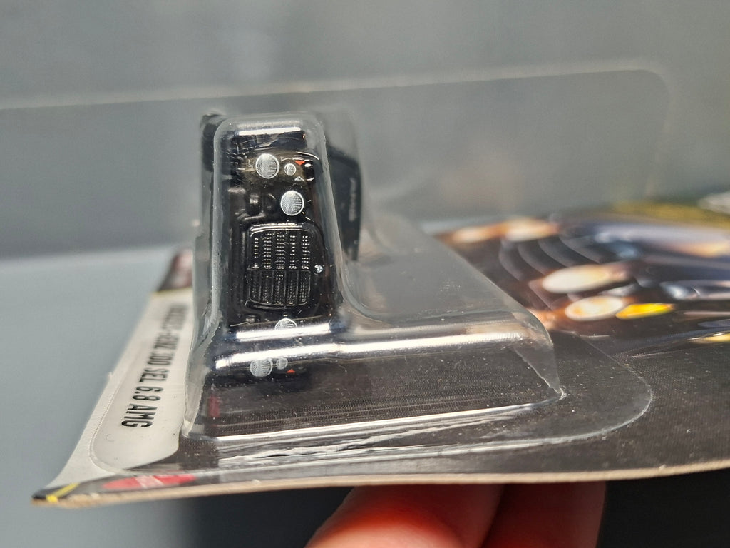 Hot Wheels Thrill Climbers Mercedes-Benz 300 Sel 6.8 AMG (NG01)