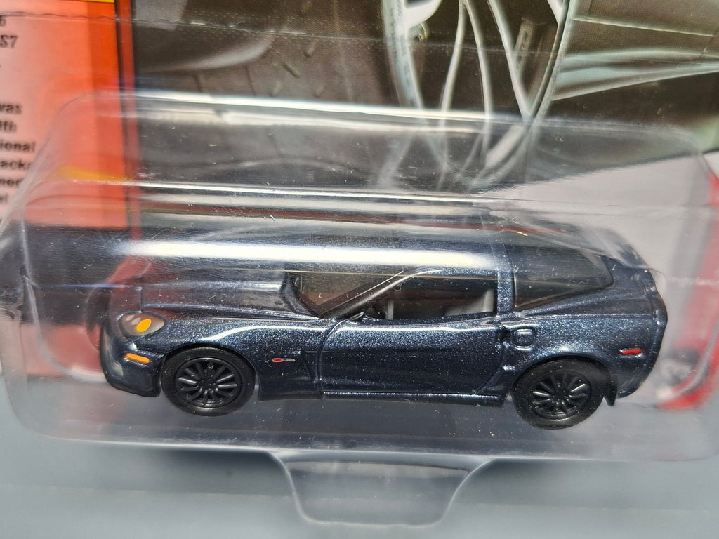 Johnny Lightning Classic gold  2012 chevy corvette Z06   (NG02)
