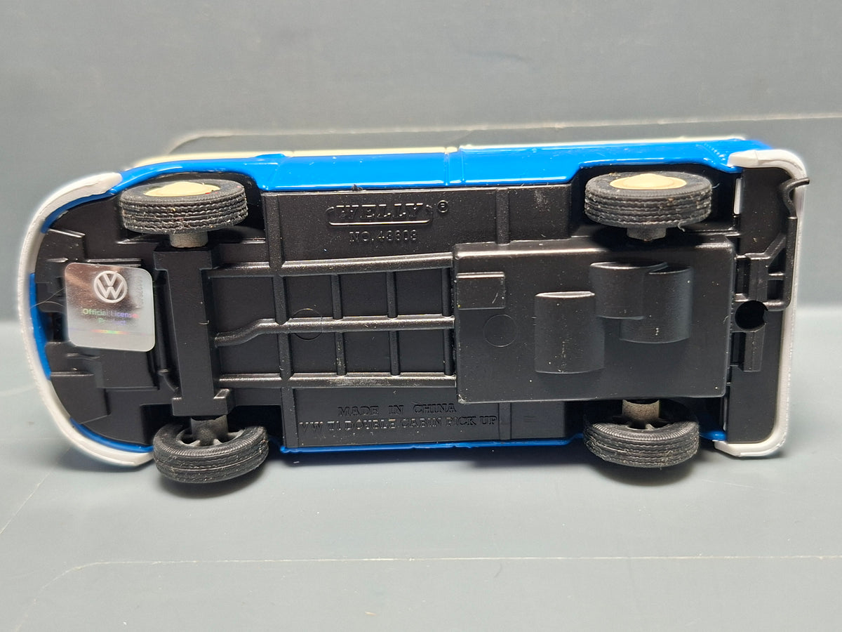 Welly  Volkswagen T1 double cab pickup bleu  (CP03)