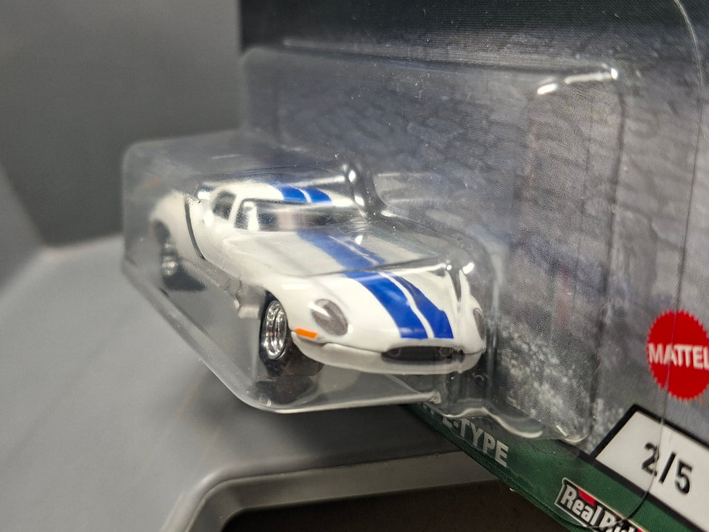 Hot Wheels British horse power Jaguar lightweight e-type (NG63)