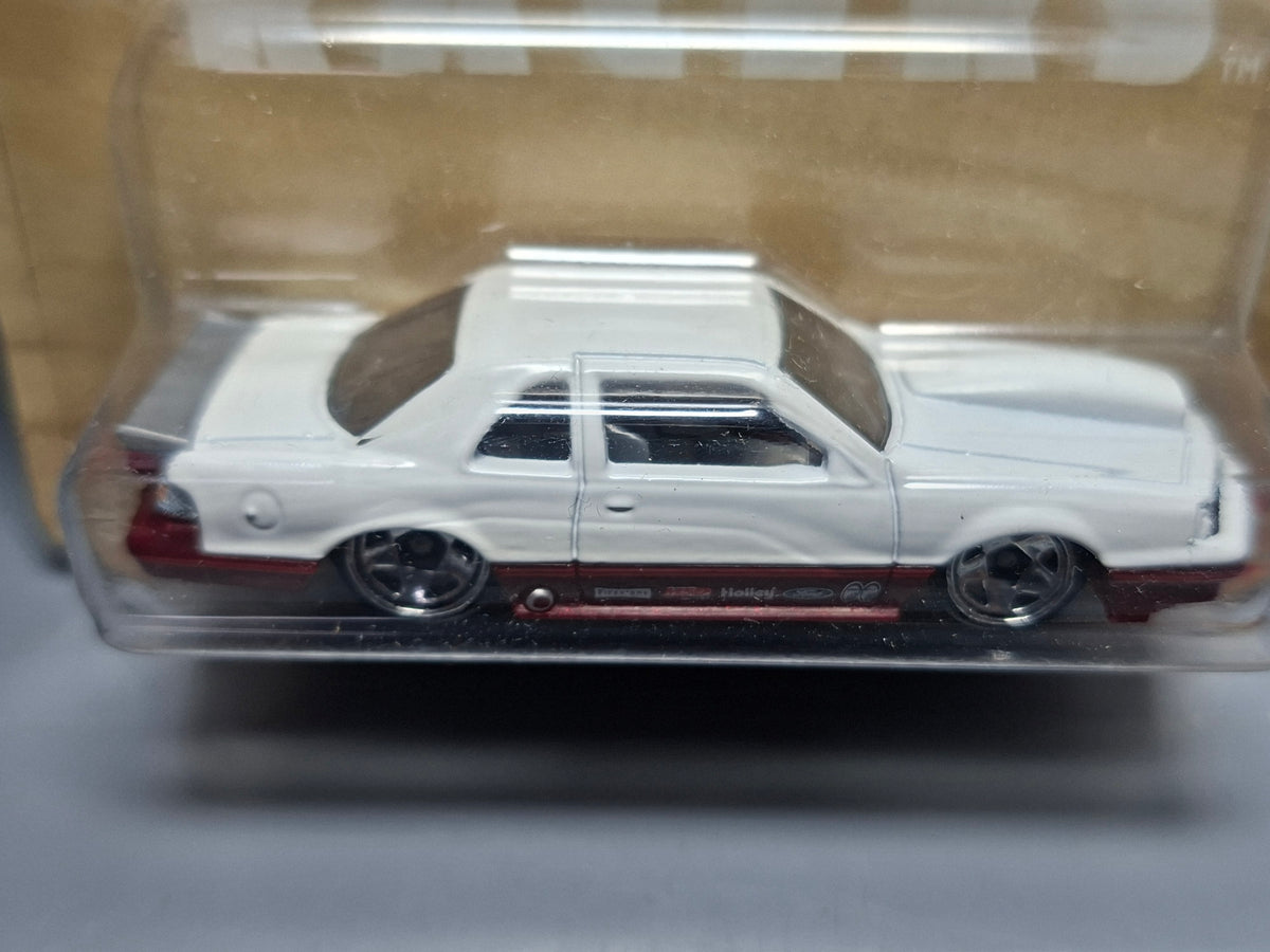Hot Wheels Salt Flat Racers 1988 Ford T-bird (CP03))