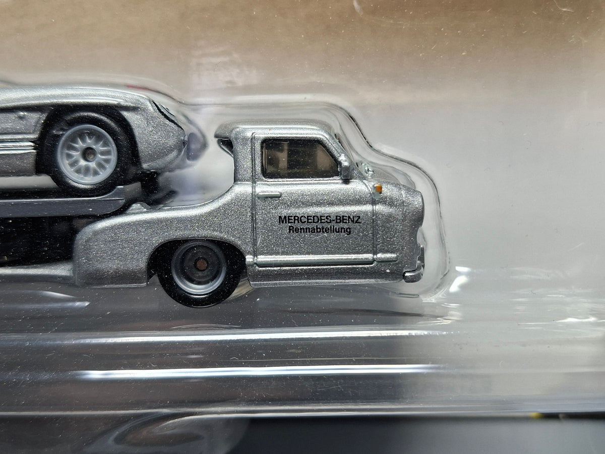 Hot Wheels Team Transport Mercedes-Benz 300 SLR / Renntransporter #89 (NG05)