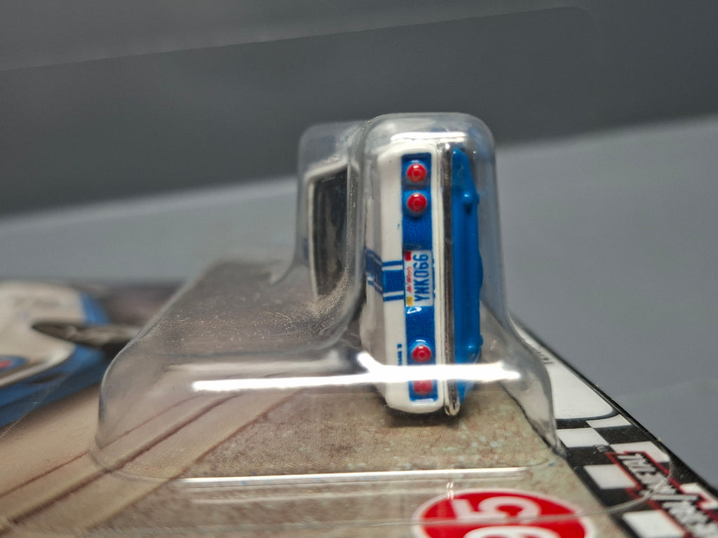 Hot Wheels Boulevard '66 Chevrolet Corvair Yenko Stinger (NG68)