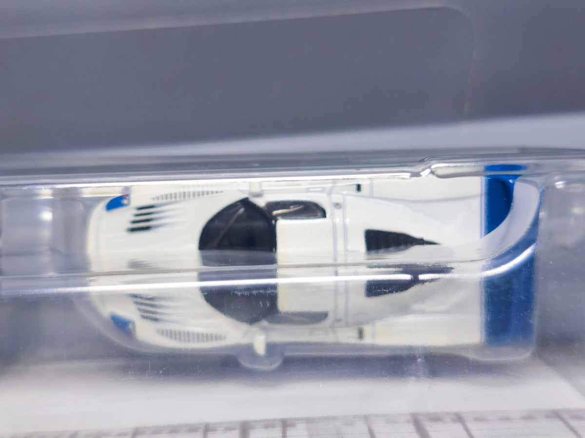 Hot Wheels Premium 2-pack Maserati MC12 & MC20 (CT12)