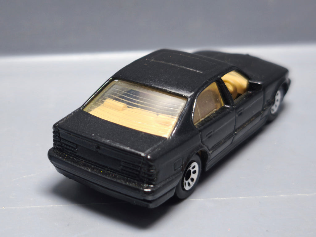 Matchbox 1987 mainline  BMW 5 Series     (A24)