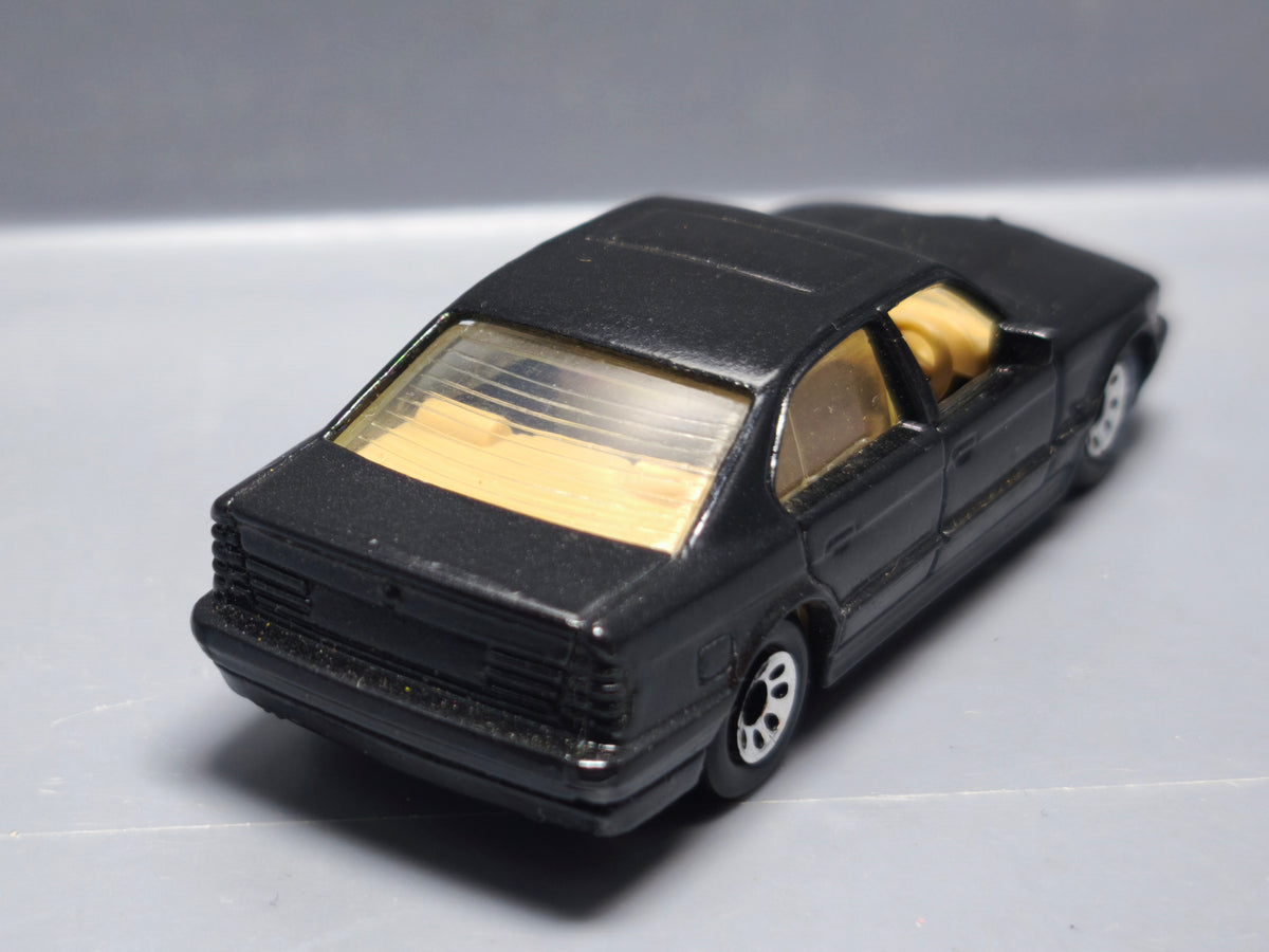 Matchbox 1987 mainline  BMW 5 Series     (A24)