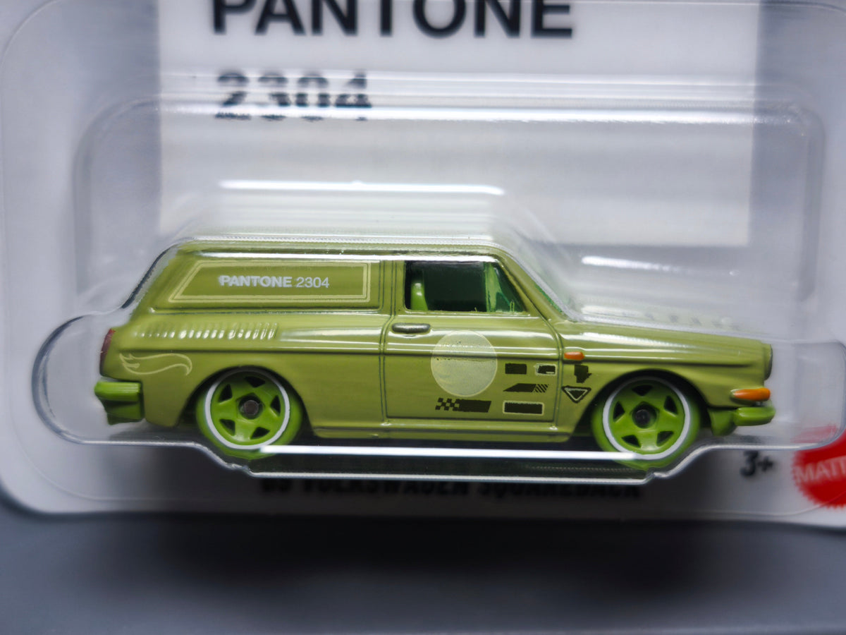 Hot Wheels 2026 Pantone Mix B '69 Volkswagen Squareback (NP52)