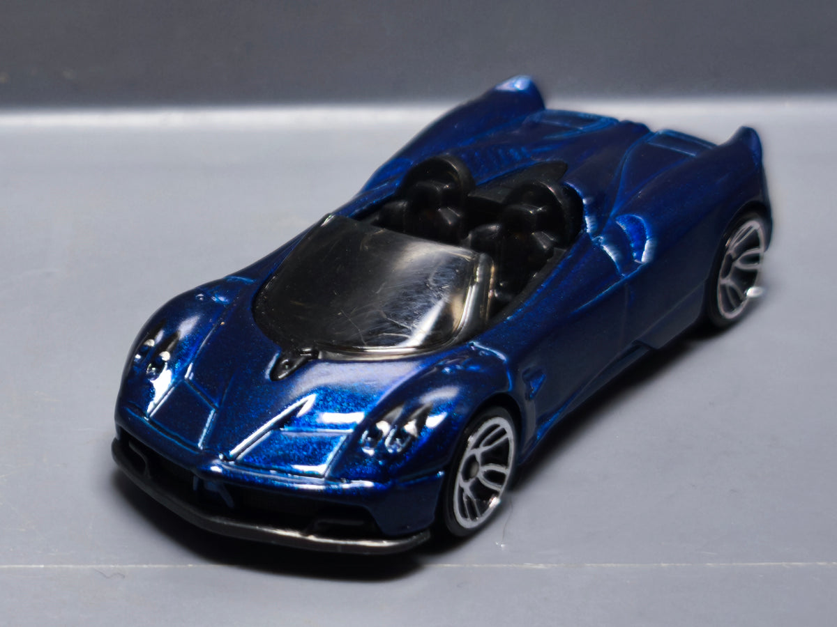 Hot Wheels 17 pagani huayra roadster  2017-290 (A18)