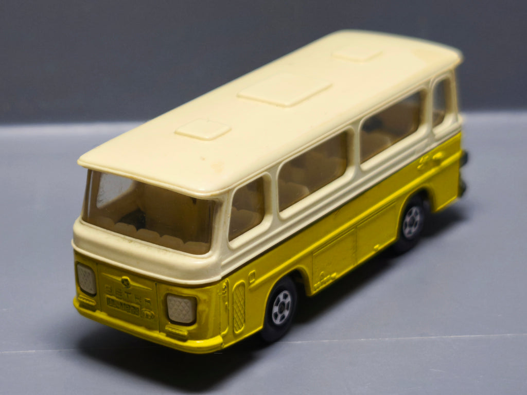 Matchbox lesney  Setra coach version jaune vitres claires  (A18)